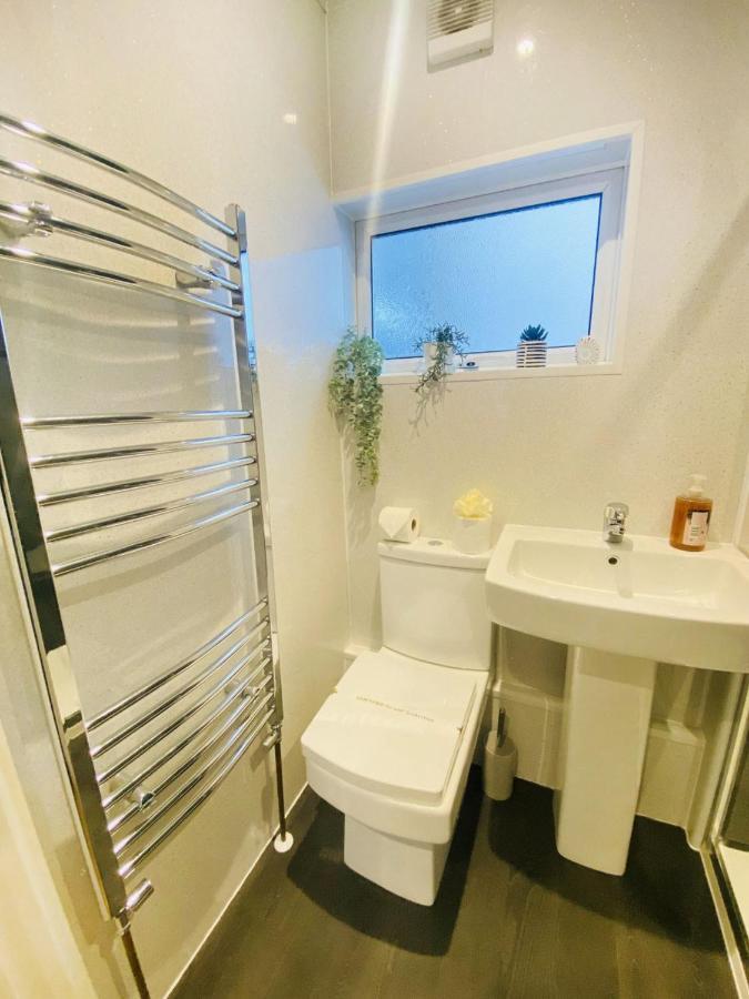 Beautiful 2Bd Beach Retreat Littlehampton ליטלהמפטון מראה חיצוני תמונה